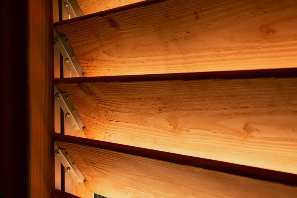 Tijdelijk Beschikbaar Shutter framewerk RVS 95cm hoog om zelf uw shutterscherm te maken