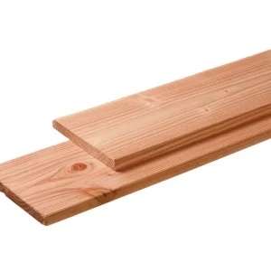 Seizoensaanbieding Douglas plank 1 zijde geschaafd, 1 zijde fijnbezaagd 2,8 x 24,5 x 300 cm, onbehandeld.