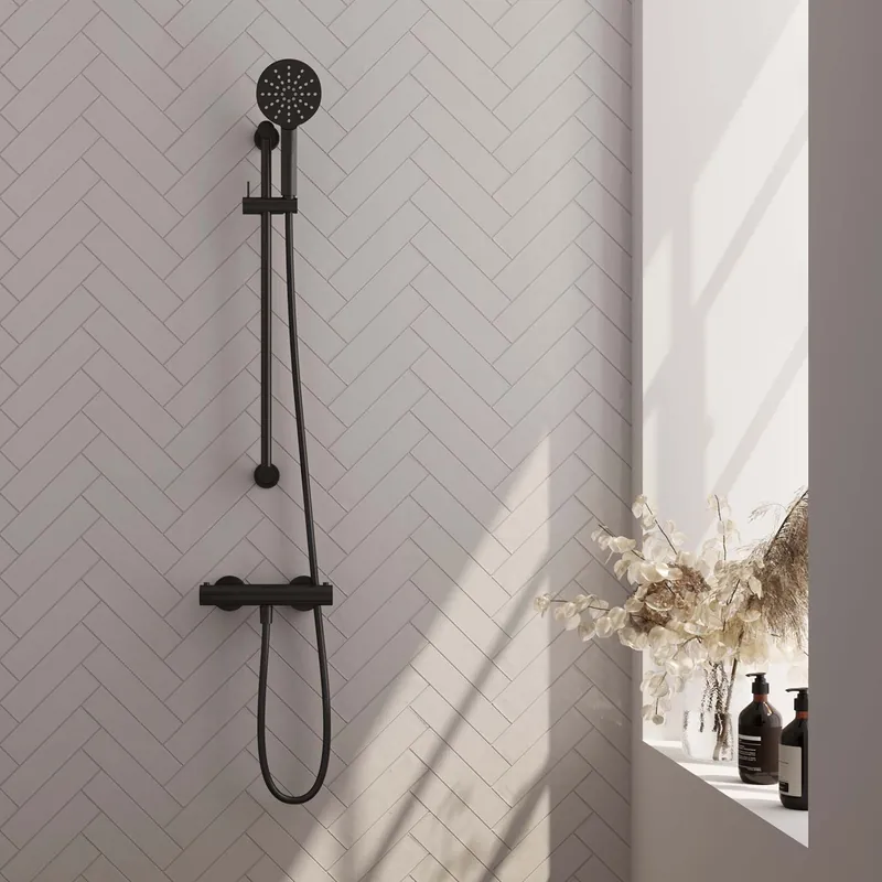 Brauer Black Edition Doucheset: Thermostatische Opbouwkraan met Glijstang, Staafhanddouche & Doucheslang - Set 2 - Draaiknoppen - Mat Zwart Betrouwbaar