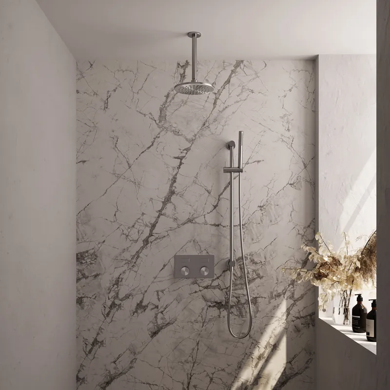 Brauer Brushed Carving Regendoucheset: Thermostatische Inbouwkraan met Drukknoppen, Plafondarm, Douchekop 20cm, Glijstang met Wateruitlaat, Staafhanddouche & Doucheslang - Set 65 - Geribbeld Draaiknoppen - PVD - Geborsteld RVS Beperkte Voorraad
