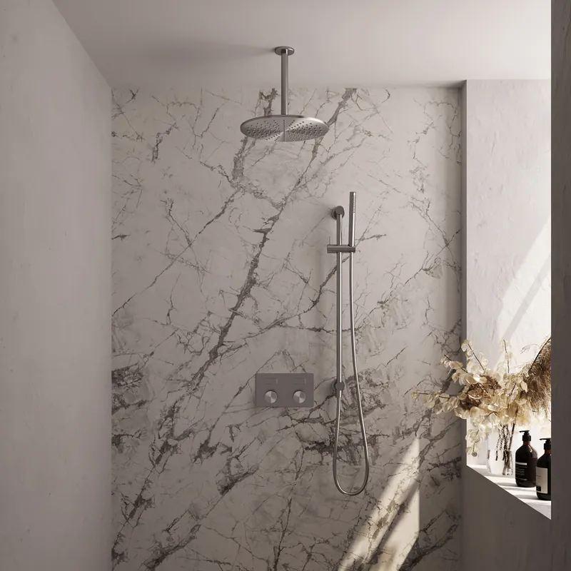 Beperkt Aanbod Brauer Brushed Carving Regendoucheset: Thermostatische Inbouwkraan met Drukknoppen, Plafondarm, Douchekop 30cm, Glijstang met Wateruitlaat, Staafhanddouche & Doucheslang - Set 66 - Geribbeld Draaiknoppen - PVD - Geborsteld RVS