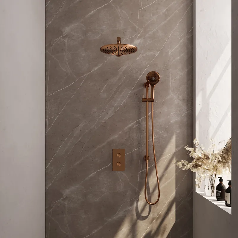 Laatste Kans Brauer Copper Carving Regendoucheset: Thermostatische Inbouwkraan met 3-Weg Omstel, Rechte Wandarm, Douchekop 30cm, Glijstang met Wateruitlaat, 3-Standen Handdouche & Doucheslang - Set 44 - Geribbeld Draaiknoppen - PVD - Geborsteld Koper