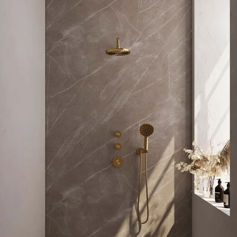 Brauer Gold Carving Regendoucheset: Thermostatische Inbouwkraan met Stopkranen, Gebogen Wandarm, Douchekop 20cm, Wandhouder met Wateruitlaat, 3-Standen Handdouche & Doucheslang - Set 9 - Geribbeld Draaiknoppen - PVD - Geborsteld Goud Lage Prijs