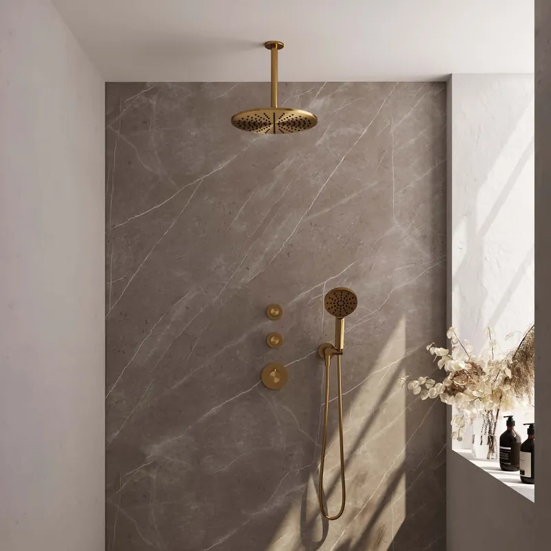 Brauer Gold Carving Regendoucheset: Thermostatische Inbouwkraan met Stopkranen, Plafondarm, Douchekop 30cm, Wandhouder met Wateruitlaat, 3-Standen Handdouche & Doucheslang - Set 12 - Geribbeld Draaiknoppen - PVD - Geborsteld Goud Express Levering