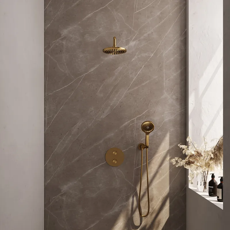 Brauer Gold Carving Regendoucheset: Thermostatische Inbouwkraan met 3-Weg Omstel, Gebogen Wandarm, Douchekop 20cm, Wandaansluitbocht, 3-Standen Handdouche & Doucheslang - Set 81 - Draaiknoppen - Geborsteld Goud Flitsaanbieding
