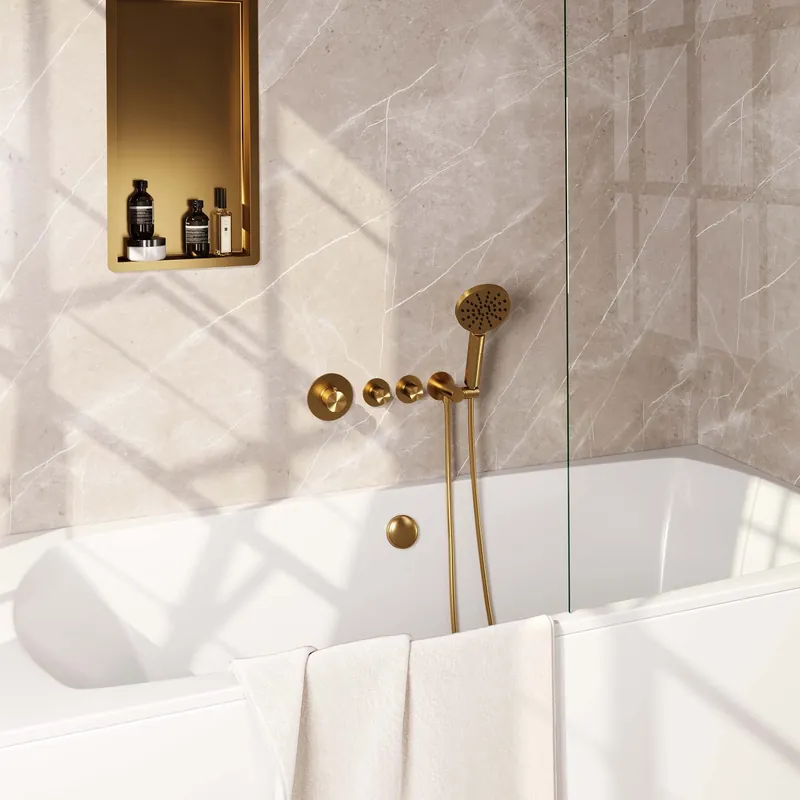Premium Brauer Gold Carving Thermostatische Inbouw Badkraan met Omstel, Badvulcombinatie, Stopkranen, Wandhouder met Wateruitlaat, 3-Standen Handdouche & Doucheslang - Set 2 - Geribbeld Draaiknoppen - PVD - Geborsteld Goud