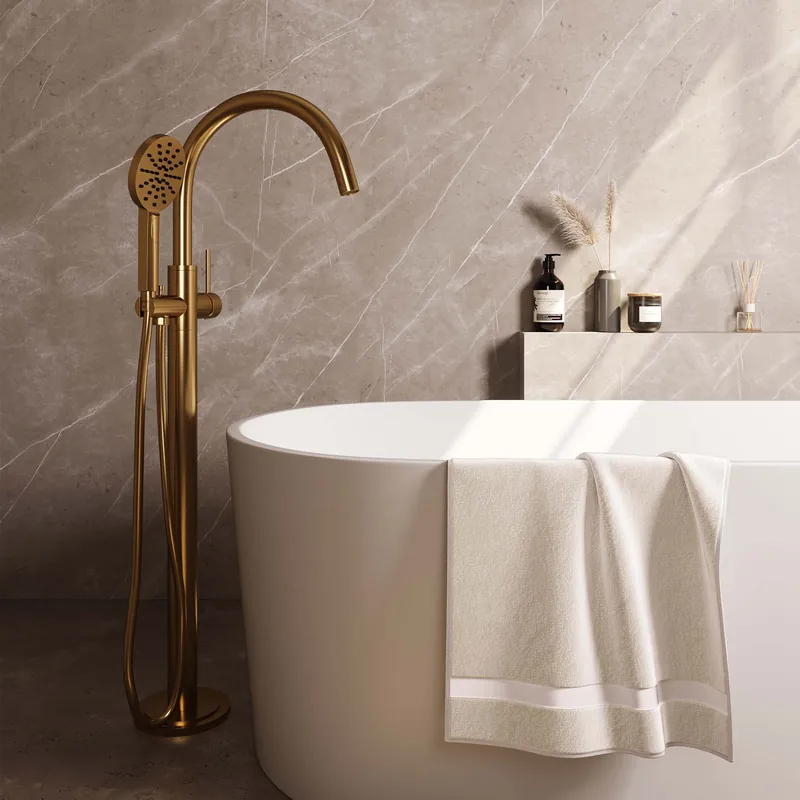 Brauer Gold Edition Vrijstaande Badkraan met 3-Standen Handdouche & Doucheslang - Set 2 - Hendel - PVD - Geborsteld Goud Direct Beschikbaar