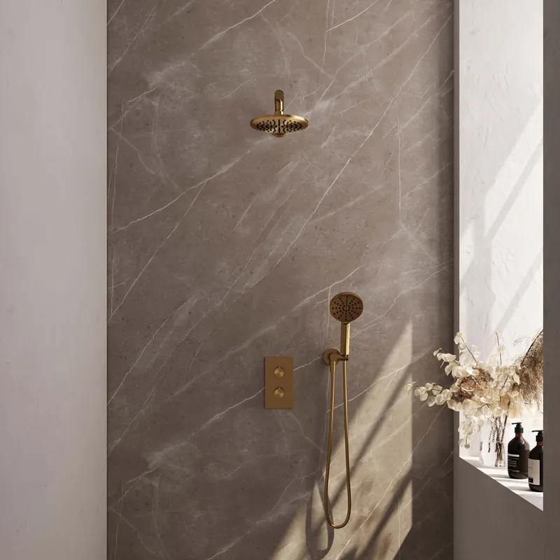 Lage Kosten Brauer Gold Editon Regendoucheset: Thermostatische Inbouwkraan met 3-Weg Omstel, Rechte Wandarm, Douchekop 20cm, Wandhouder met Wateruitlaat, 3-Standen Handdouche & Doucheslang - Set 31 - Draaiknoppen - PVD - Geborsteld Goud