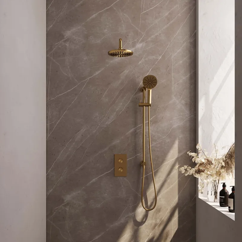 Brauer Gold Editon Regendoucheset: Thermostatische Inbouwkraan met 3-Weg Omstel, Gebogen Wandarm, Douchekop 20cm, Glijstang met Wateruitlaat, 3-Standen Handdouche & Doucheslang - Set 45 - Draaiknoppen - PVD - Geborsteld Goud Veilige Betaling