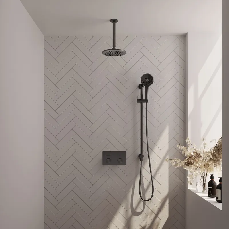 Brauer Gunmetal Carving Regendoucheset: Thermostatische Inbouwkraan met Drukknoppen, Plafondarm, Douchekop 20cm, Glijstang met Wateruitlaat, 3-Standen Handdouche & Doucheslang - Set 71 - Geribbeld Draaiknoppen - PVD - Geborsteld Gunmetal Meest Verkocht