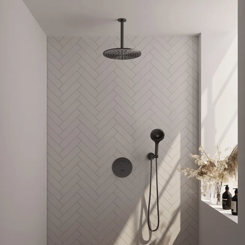 Brauer Gunmetal Carving Regendoucheset: Thermostatische Inbouwkraan met 3-Weg Omstel, Plafondarm, Douchekop 30cm, Wandaansluitbocht, 3-Standen Handdouche & Doucheslang - Set 84 - Draaiknoppen - Geborsteld Gunmetal Direct Beschikbaar
