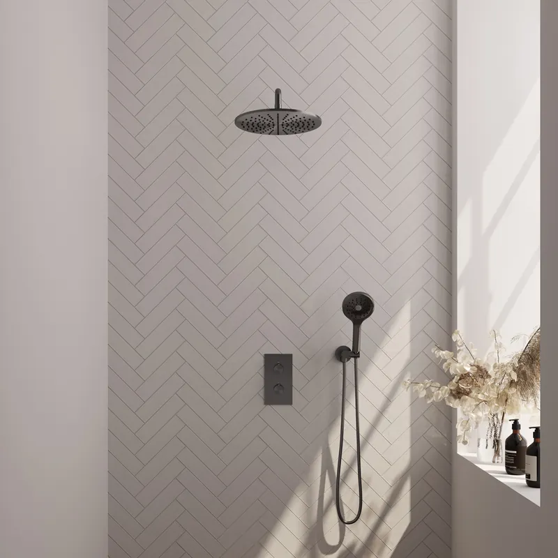 Veilige Betaling Brauer Gunmetal Editon Regendoucheset: Thermostatische Inbouwkraan met 3-Weg Omstel, Gebogen Wandarm, Douchekop 30cm, Wandhouder met Wateruitlaat, 3-Standen Handdouche & Doucheslang - Set 34 - Draaiknoppen - PVD - Geborsteld Gunmetal